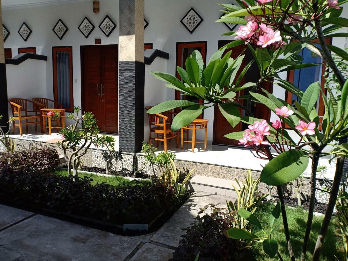 Dwiki Putra Home Stay Lembongan Exterior foto